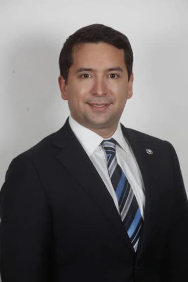 Fotografía oficial del diputado Cristián Araya Lerdo de Tejada.