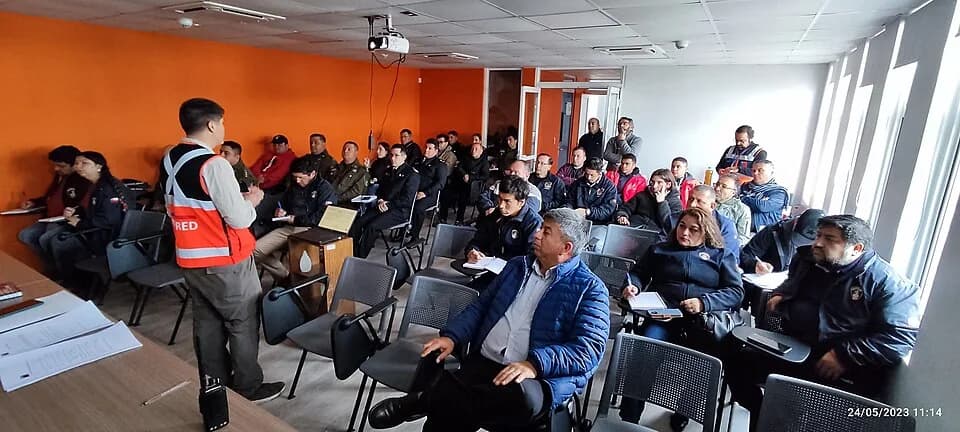 Senapred declara alertas preventivas en cinco regiones por sistema frontal