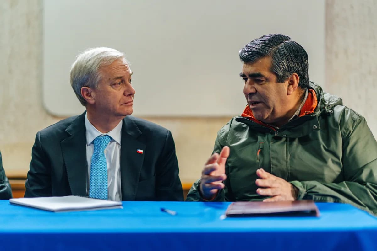 S.E. el Presidente de la República, José Antonio Kast Rist, se reúne con vecinos de cárcel La Laguna, en Talca