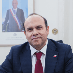Viaje de Pavez a Venezuela reactiva debate por relaciones diplomáticas