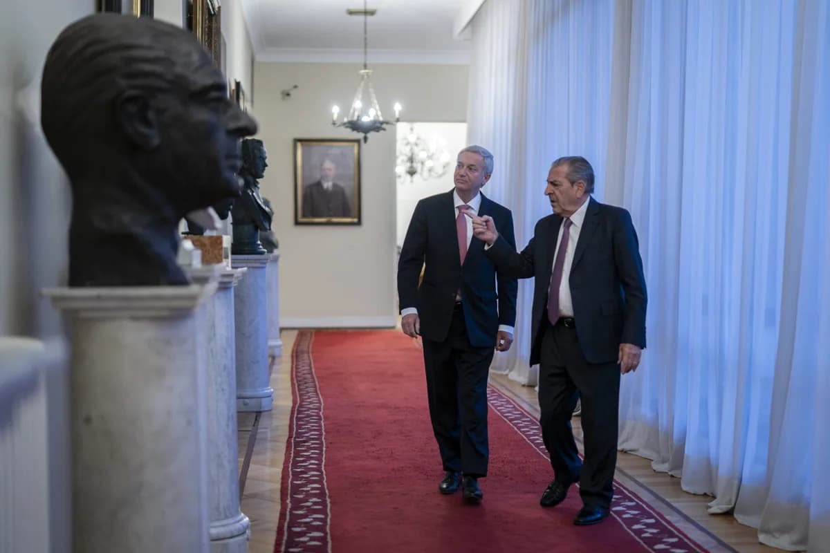 S.E. el Presidente de la República, José Antonio Kast, se reúne con el ex Presidente Eduardo Frei Ruiz-Tagle