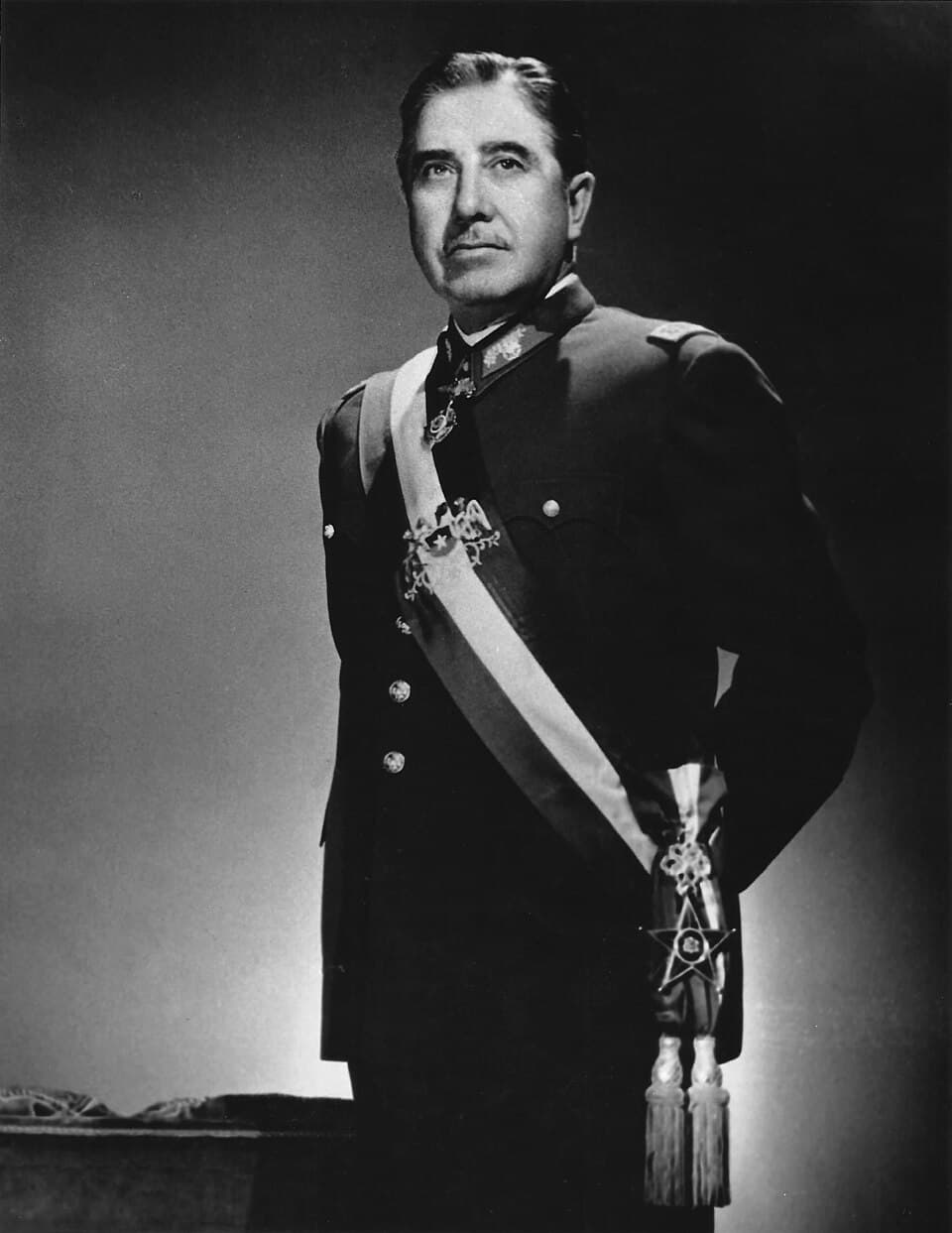 Kiko revela cómo Pinochet recibió al elenco del Chavo en Chile en 1977